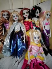Set of 6 rare Wow Wee Once upon a Zombie dolls in vgc