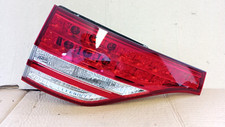 GENUINE 2006-2008 TOYOTA ESTIMA - NEAR SIDE PASSENGER SIDE INNER REAR LIGHT UNIT