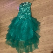 Dynasty London Women's Prom