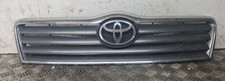 Toyota Avensis front bumper