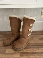 Ladies UGG W Bailey Button triplet mid calf Boot - Size UK 6.5 (39) - Chestnut