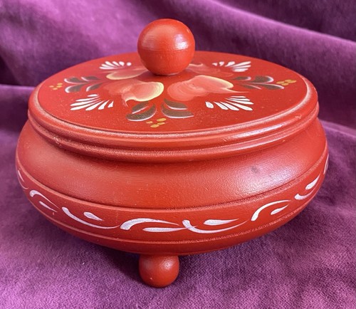 Folk art scandinavian - art,