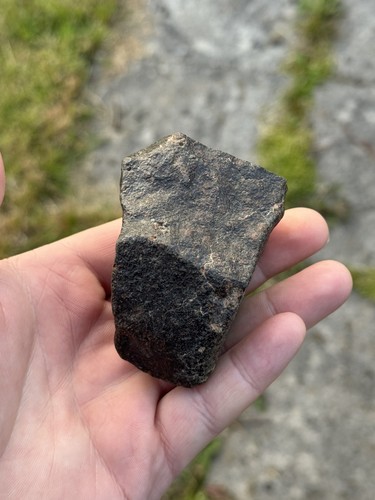Meteorite fusion crust 320g - meteorite,