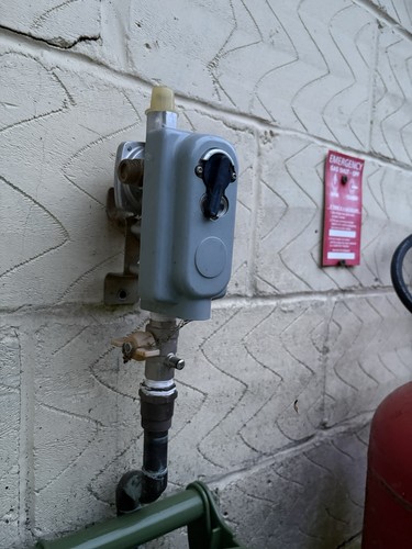 Automatic changeover valve - automatic,