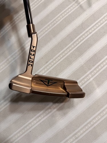 Toulon garage columbus putter - toulon,