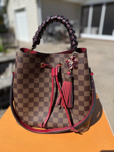 Authentic louis vuitton - authentic,