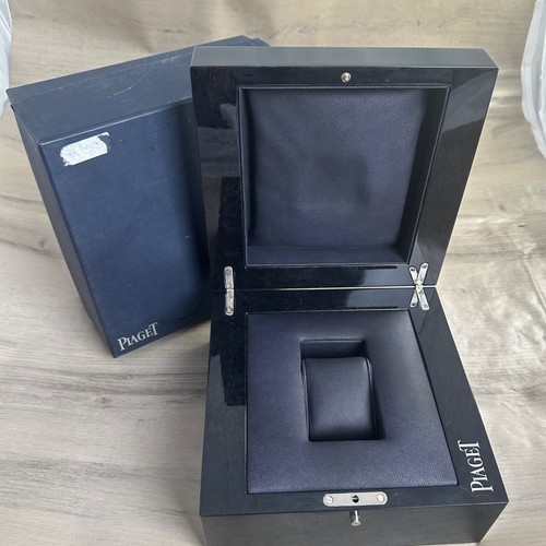 Piaget black watch box with - watch,