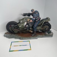Gears of War 4 Statue -
