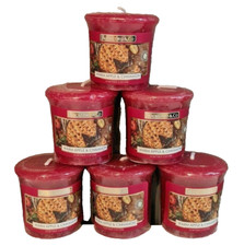 Set of 6 Wickford & Co Votive Candles - Warm Apple & Cinnamon - Vegan Christmas