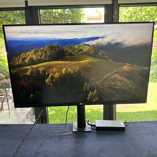 32un88a ultrafine - 32",