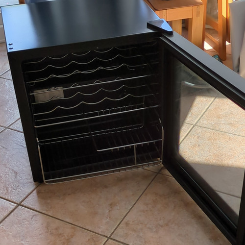 Lec freestanding single - freestanding,
