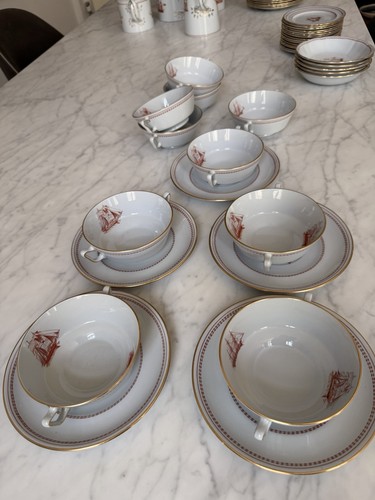 Near complete rare spode - complete,