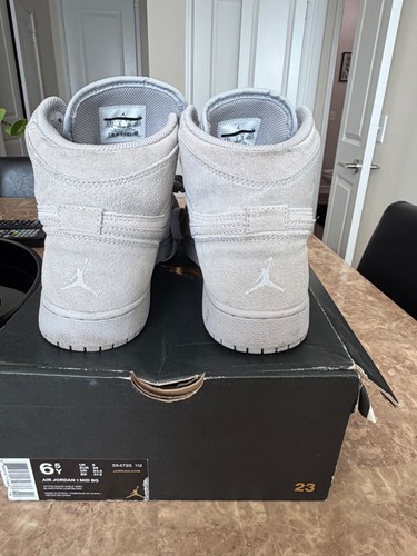 Air jordan retro mid gs - jordan,