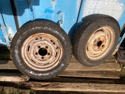 Wheel moskvic - (rim, tyre)
