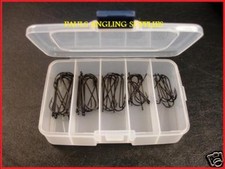 50 ASSORTED SEA FISHING BAITHOLDER HOOKS IN POCKET BOX 