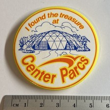 Vintage Collectible pin badge Center Parcs Holiday Village Resort CenterParcs