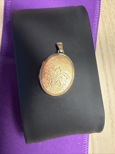 9ct gold locket - 9ct,