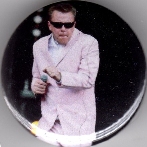 Suggs pin badge 25mm madness - 25mm,