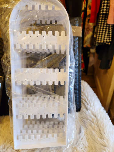 Rotating white plastic - white,