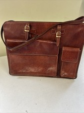 The bridge twin gusset