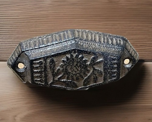 Vintage cast iron flower - cast,