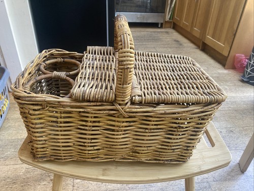 Vintage wicker picnic hammer - wicker,