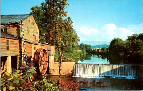 Old mill pigeon forge - forge, tn