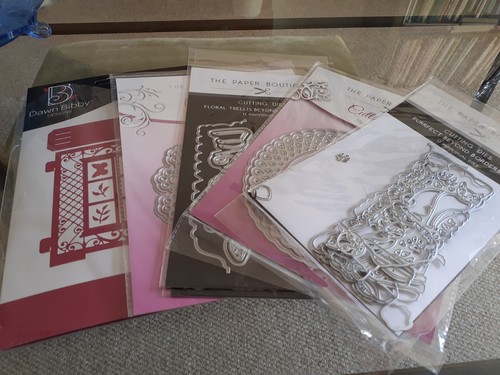 Bundle craft dies dawn bibby - dies,