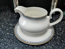 MARKS AND SPENCER FELSHAM GRAVY / SAUCE  BOAT AND STAND - RUBBING TO RIM