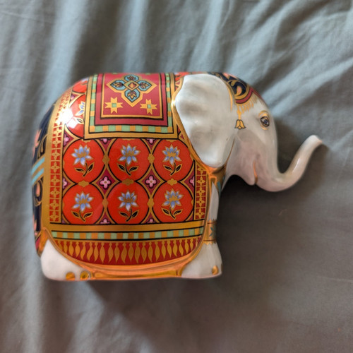 Royal crown derby - royal,