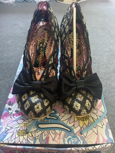 Irregular choice curtain - choice,