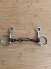 Sweet Iron Hanging Cheek
