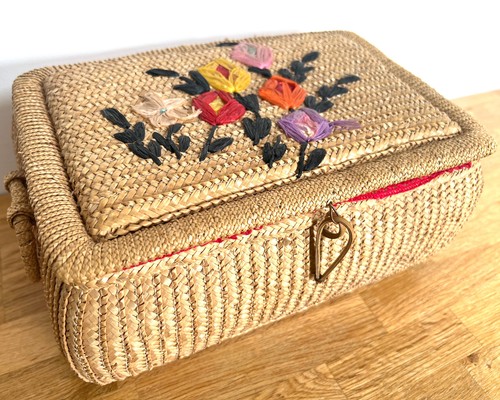 Vintage woven straw sewing - woven,