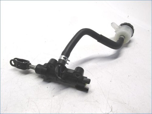 Rear brake master cylinder