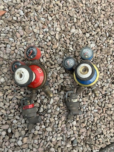Oxygen acetylene pair - oxygen,