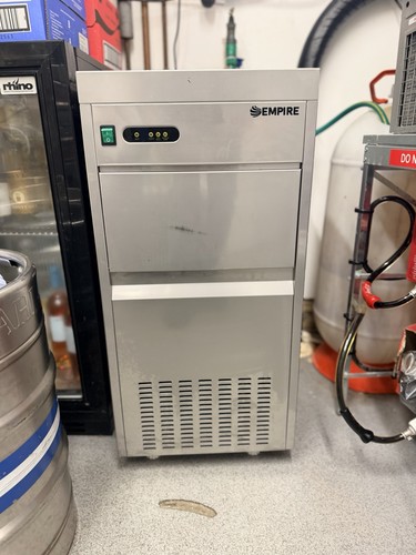 Ice flaker machine - ice,