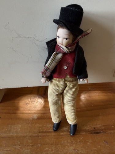 Dolls house child 12 - dolls,