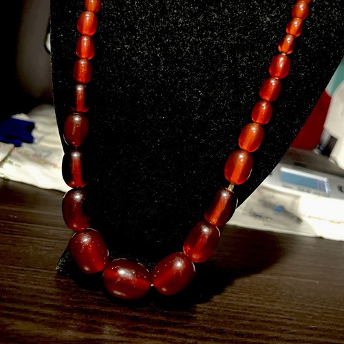 Art deco cherry amber bakelite - amber,