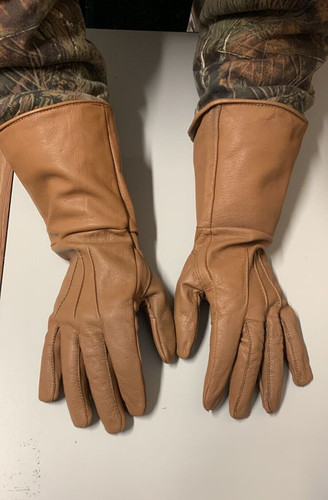 Long cuff medieval leather - long,
