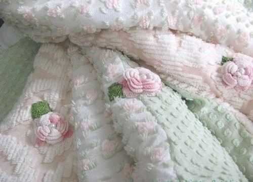 Vintage cottage pink rosebud - vintage,