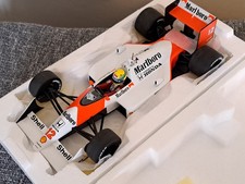 Ayrton Senna Collection 1988 F1 World Champion McLaren Honda MP4/4 1/18 Model