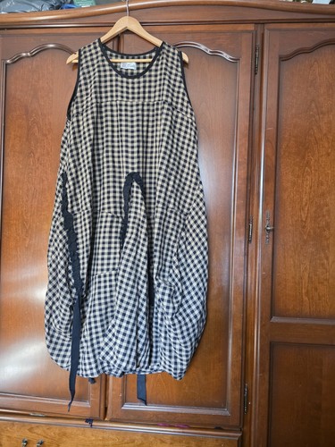 Beige black lagenlook style - lagenlook,