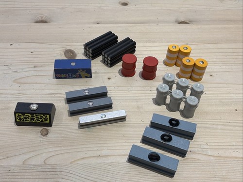 Wooden railway cargo bundle - wooden,
