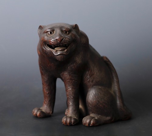 Expressive japanese bizen ware - japanese,