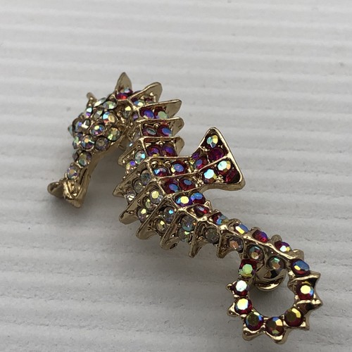 Seahorse crystal brooch gold - seahorse,
