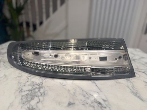 Aston martin clear rear light - aston,