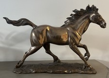 Stunning cold cast - stunning, bronze