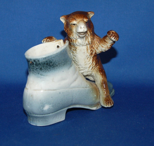 Vintage ceramic bear - a, a