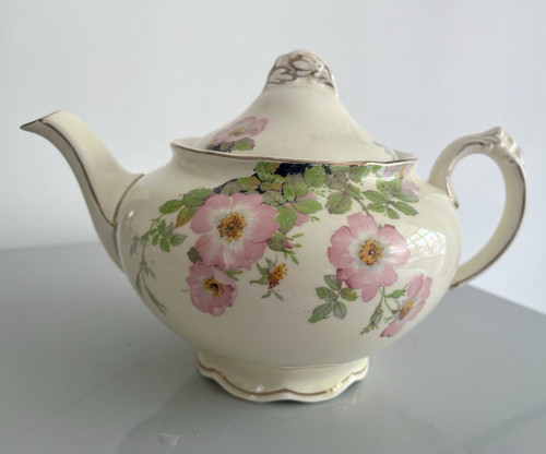 Wedgwood sweet briar - briar, floral