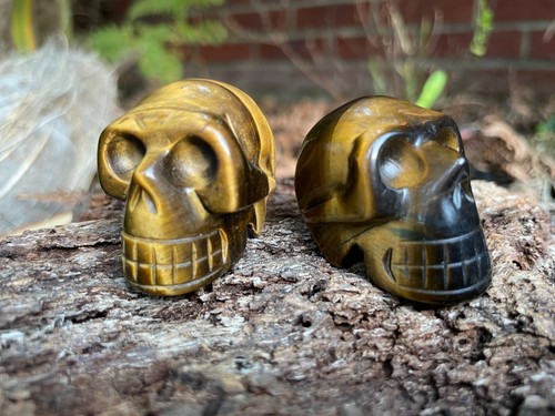 Skull hand carved gemstone - skull,